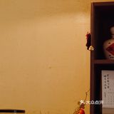 问另一个咖啡师，说是他俩换了，现在叉烧常驻shadow