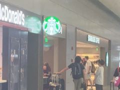 -星巴克(浦东机场T2到达店)