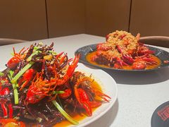 至尊蒜香龙虾-红盔侠小龙虾(海宁银泰店)