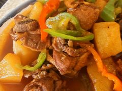 新疆大盘鸡-维吾尔餐厅(宜山路店)