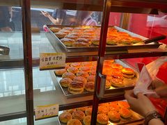 -香港元朗荣华月饼(十八甫路店)