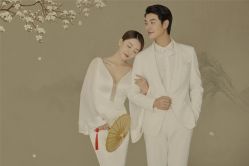 -伯爵婚纱摄影(光谷店)