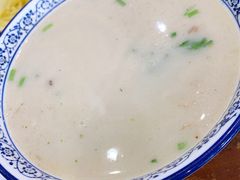羊肉汤（多肉）-穆得·老周家牛肉烧饼(普利街店)