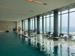 -成都华尔道夫酒店游泳池