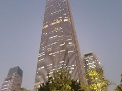 -广州周大福金融中心