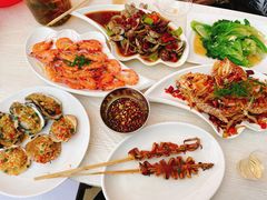 -覃记海鲜美食餐厅