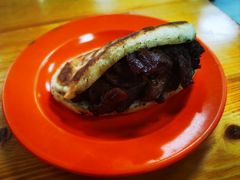 火烧夹肉-清真-戏楼王记牛肉面