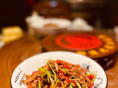 -湘潭九龙鱼头店(城南西路店)