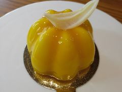 芒果荔枝慕斯-SEN CASTLE城堡西餐(创意设计中心店)