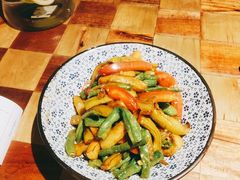 -蜜桃餐厅·伴山(绿宝广场店)