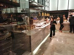 -飨食汇全日制餐厅·昆山皇冠假日酒店(九方店)