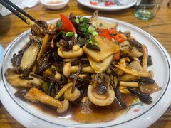 茶树菇炒鲍鱼-阿辉农家馆