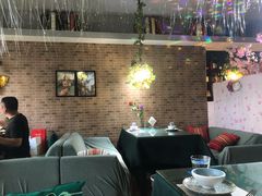 卡座-忘忧草融合私房菜(红鼎国际店)