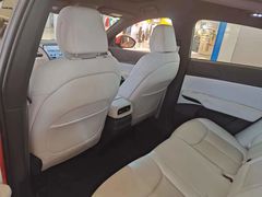 -小鹏汽车(上海静安大融城店)