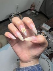 -晨·艺美甲美睫