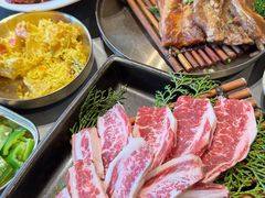 -草家酱蟹炭火烤肉店(珲春南路一店)