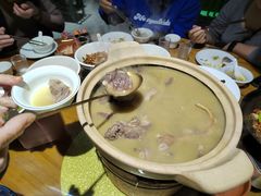 -体育场(地铁站)