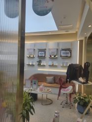 -万阡国际专业祛斑·祛痣·祛疤连锁