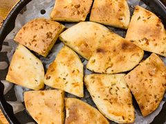 东镇烤三味-老东镇啤酒屋海鲜加工·蒸汽海鲜·海鲜烧烤(台东店)