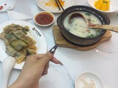 -花少爷·鲜虾干贝粥(延安万达店)