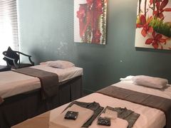 -Let’s Relax Spa(Terminal 21 Asok)