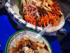 -马路边边串串香(苗栗路店)