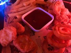 炸物拼盆-Ambra Haus琥珀屋精酿餐厅(宝山店)