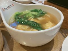 港式鲜虾云吞-粤新茶餐厅(江北万达广场店)