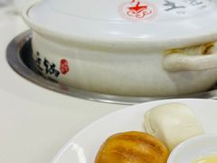 -土连锅·现熬养生汤锅(梁家巷店)