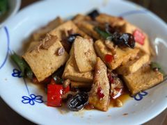 -芦茨金富饭庄·25年老字号·专做稻草鸡
