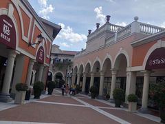 -佛罗伦萨小镇广佛名品奥特莱斯(疏港路店)