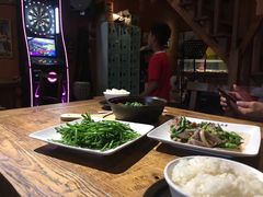 -阿飞冲浪旅店一馆