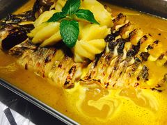 菠萝酸辣烤鱼-鱼酷活鱼烤鱼(沈阳大悦城店)