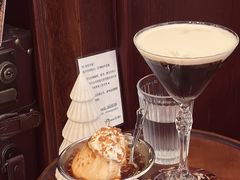 -Café Monson