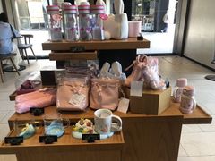 零售区-星巴克(新达汇三林店)
