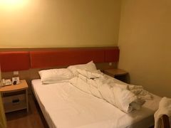 -如家酒店(上海陆家嘴东方明珠浦东大道地铁站店)