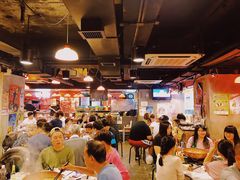 大堂-鲜入围煮花胶鸡海鲜火锅