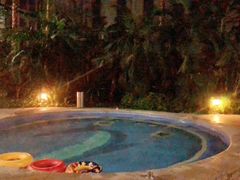 -中家鑫园温泉酒店鑫悦汤泉