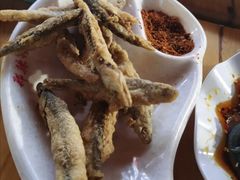 香酥鱼-郑辣记田螺