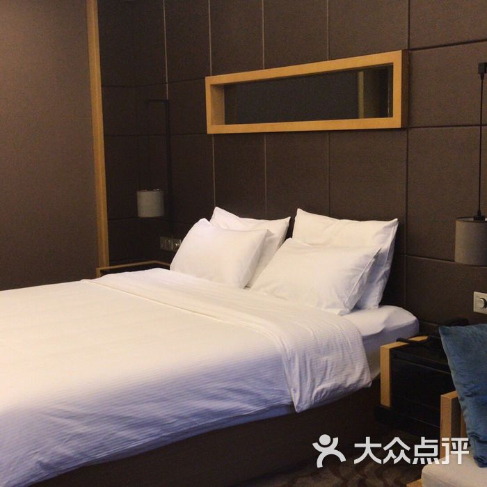 宁波东部新城和颐至格酒店