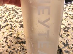 -喜茶(杭州滨江宝龙店)
