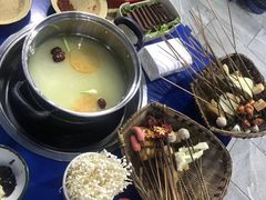-马路边边·成都串串(翠柏路店)