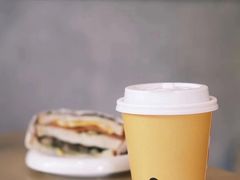 -Cafe on warm(丹霞店)