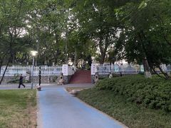 -太子山公园(园东路)