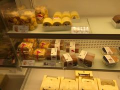 面包甜点陈列柜-好利来(康虹路店)