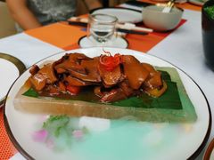 紫苏肉碎炒杏鲍菇-若蘭慈·无国界素食料理(欢乐海岸店)
