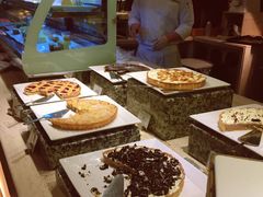 -松山湖凯悦酒店·Café自助餐厅·周末火舞秀表演