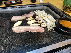-小黑猪石板烤肉(皇冠花园店)
