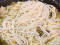 -灵芝妹子海鲜米线(瓦房店新玛特店)