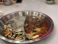 -老成都市井火锅阿泥頭火锅公司(海宁长安佳源中心广场店)